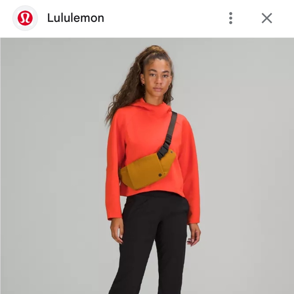 LULULEMON multi pocket belt bag